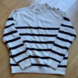 Women’s mock neck sweater